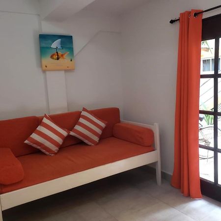 Beach Club Budget Rooms At Popeyes 키코커 외부 사진