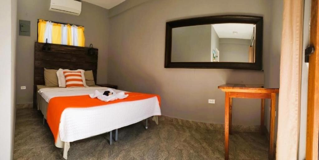 Beach Club Budget Rooms At Popeyes 키코커 외부 사진