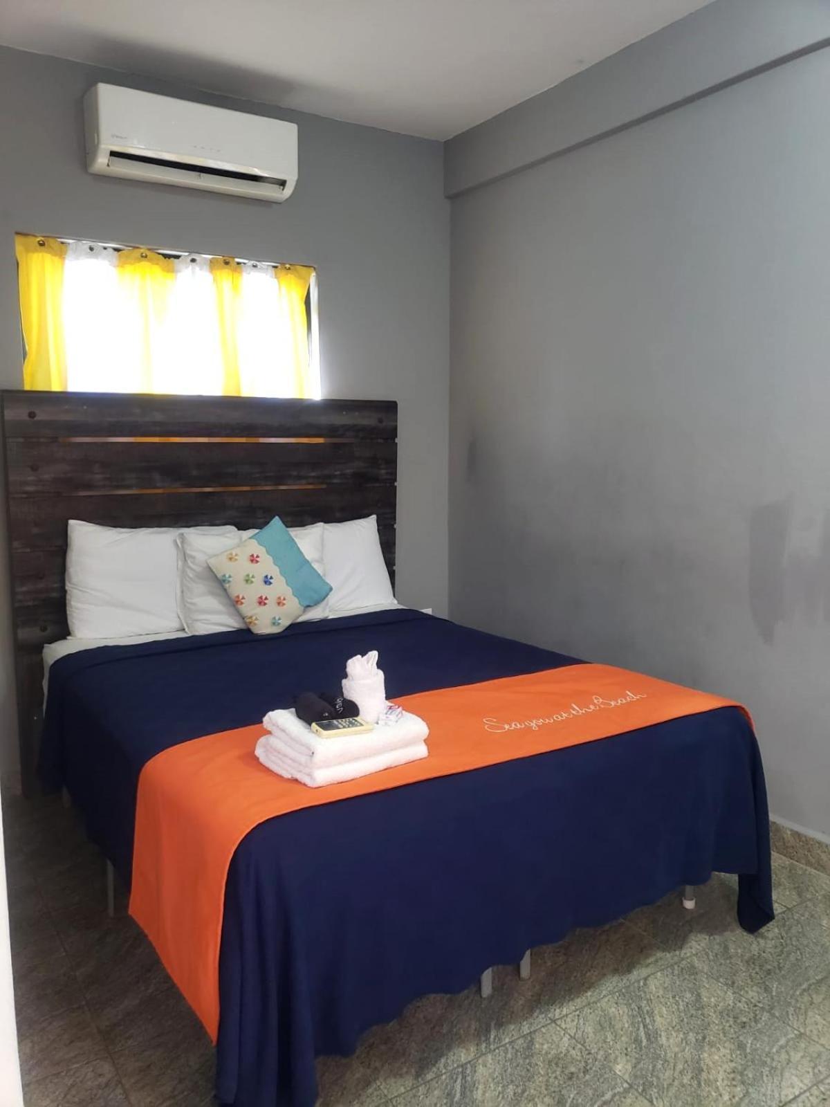 Beach Club Budget Rooms At Popeyes 키코커 외부 사진
