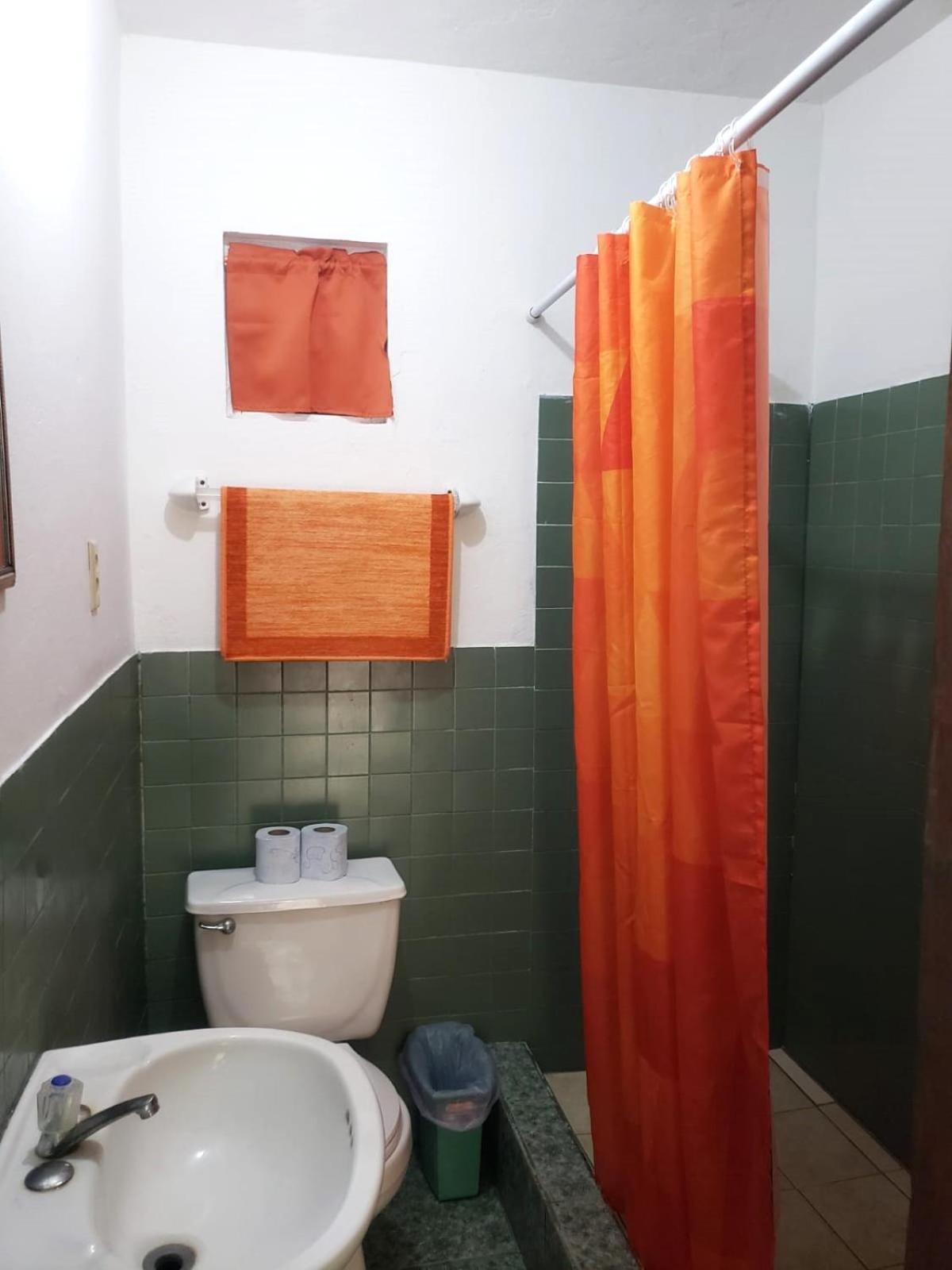 Beach Club Budget Rooms At Popeyes 키코커 외부 사진